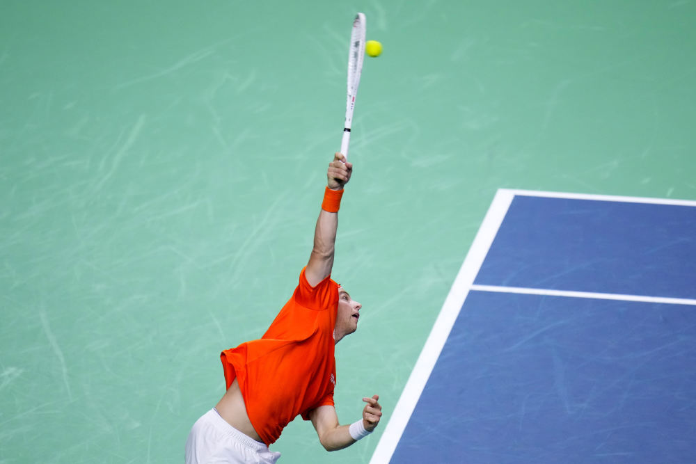 励着年轻一 励着年轻一